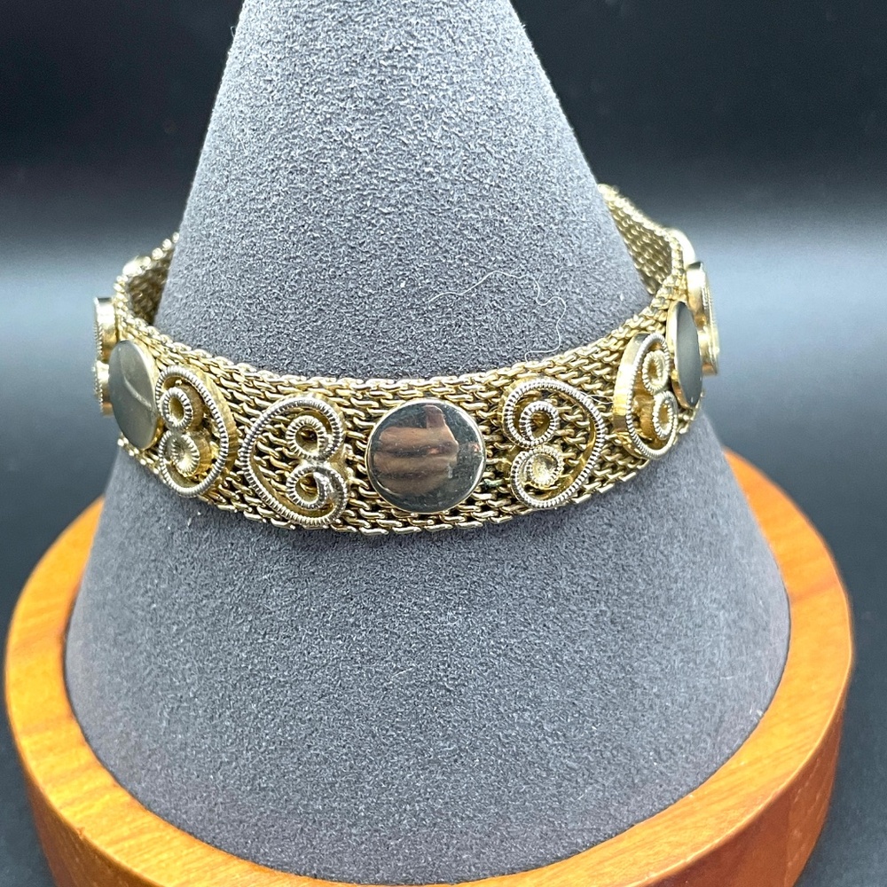 Vintage Gold Tone Mesh Bracelet 7"